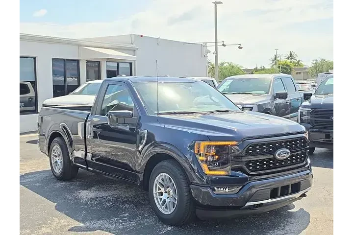 $34990 : Ford F-150 2023 4x4 XL 2dr R image 2