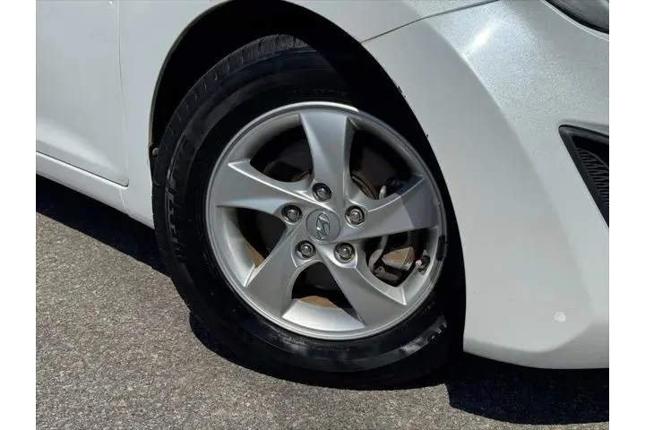 $8988 : Hyundai ELANTRA 2015 SE 4dr image 3