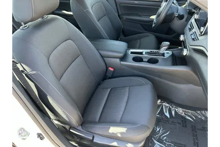 $22720 : Nissan Altima 2025 2.5 S 4dr image 10