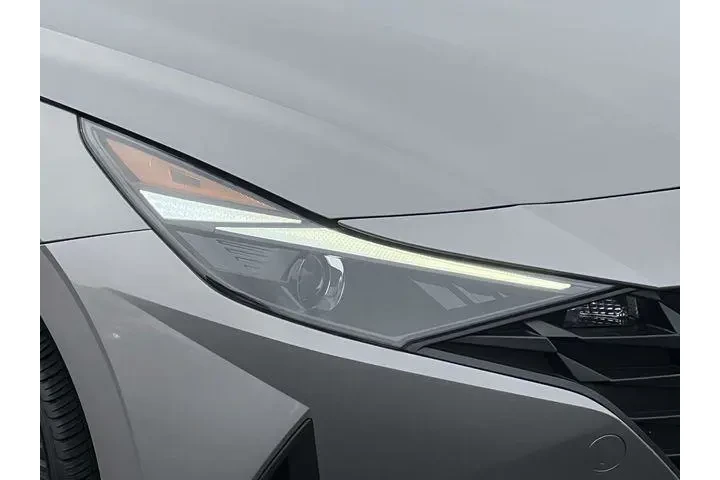 $17999 : Hyundai ELANTRA 2023 SEL 4dr image 8