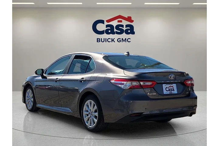 $17582 : Toyota Camry 2019 LE 4dr Sed image 4