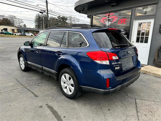 $11995 : 2010 Outback 4dr Wgn H4 Auto image 3