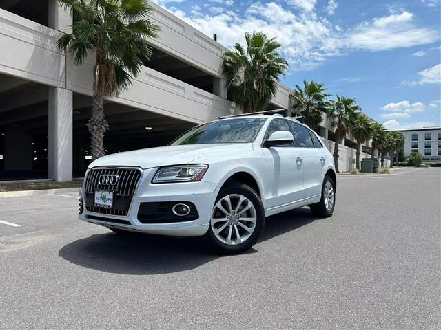 $15000 : 2015 AUDI Q52015 AUDI Q5 image 1