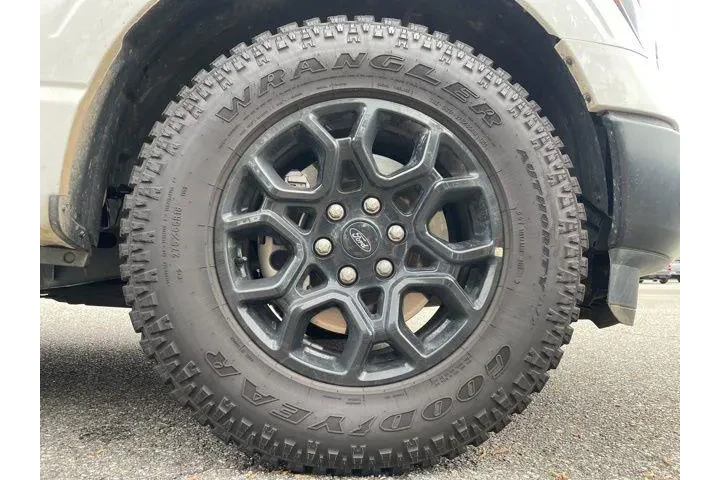 $33039 : Ford F-150 2023 4x2 XL 4dr S image 3