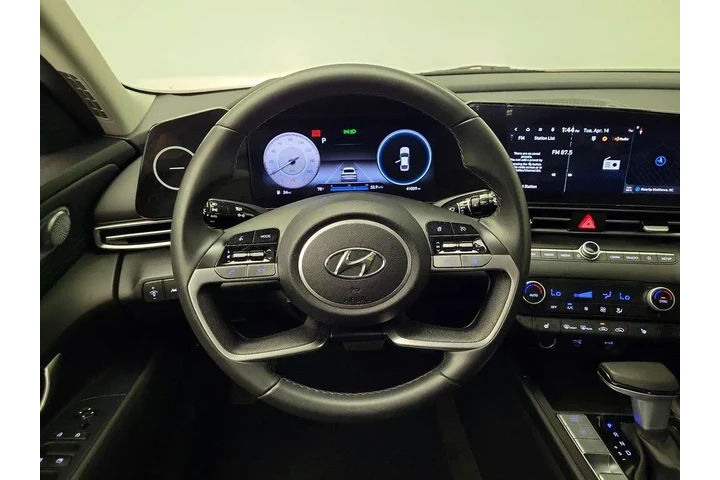 $20998 : Hyundai ELANTRA 2023 SEL 4dr image 10