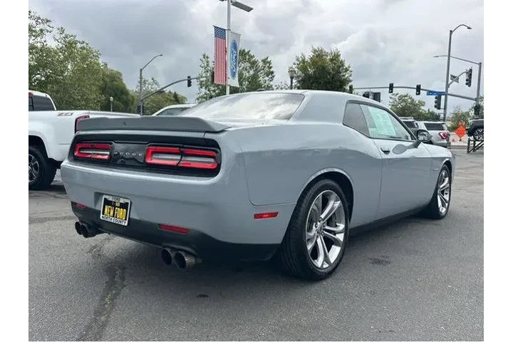 $30000 : Dodge Challenger 2021 R/T 2d image 6