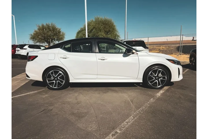$24997 : Nissan Sentra 2025 SR 4dr Se image 10