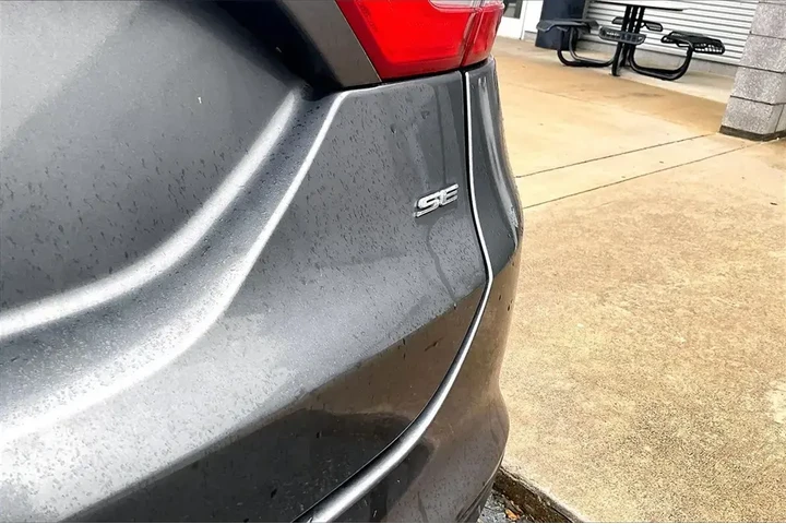 $13121 : Ford Fusion 2016 SE 4dr Seda image 7