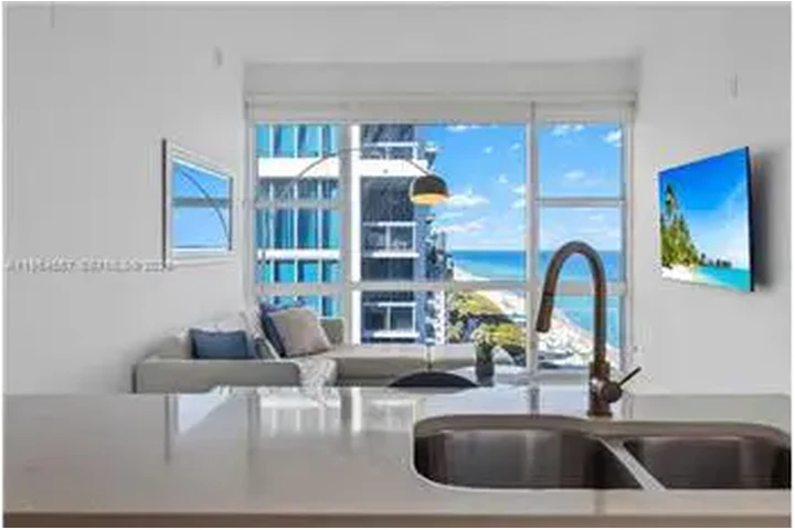 $5500 : Rental property with 1 bedro image 7