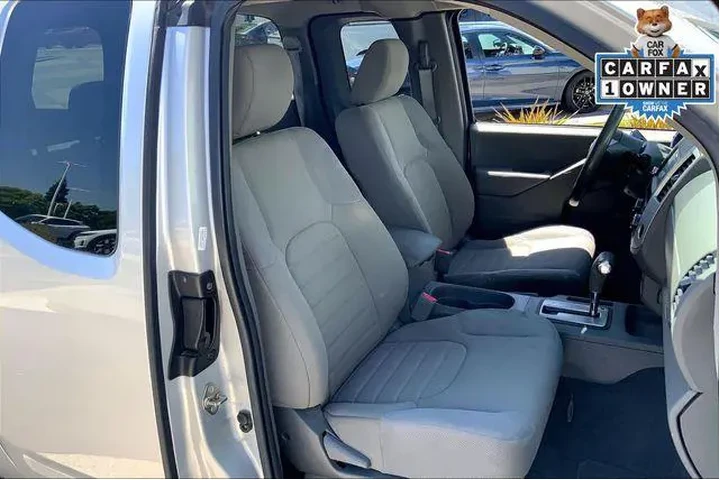 $16995 : Nissan Frontier 2019 4x2 S 4 image 7