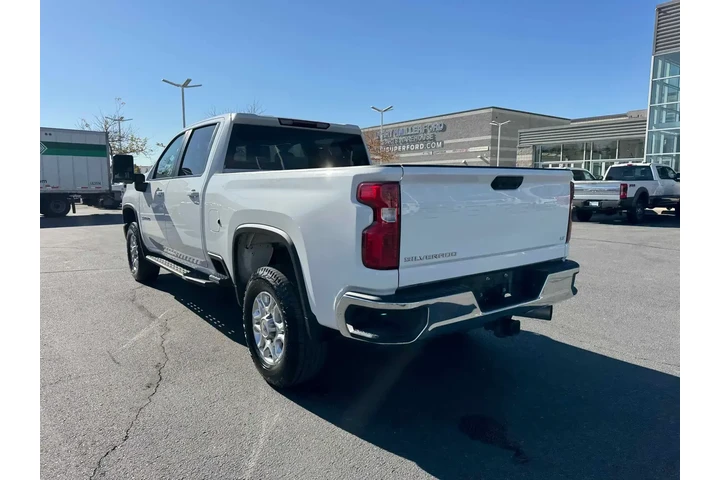 $39995 : Chevrolet Silverado 3500HD 2 image 5