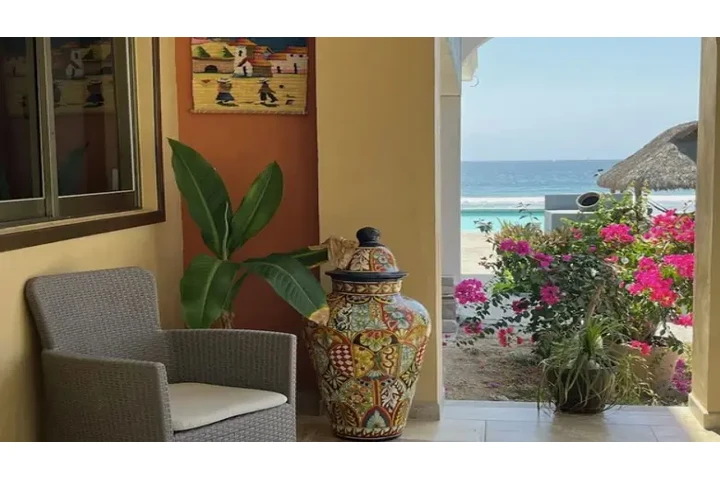 ¡FRENTE AL MAR!  en Michoacan image 4