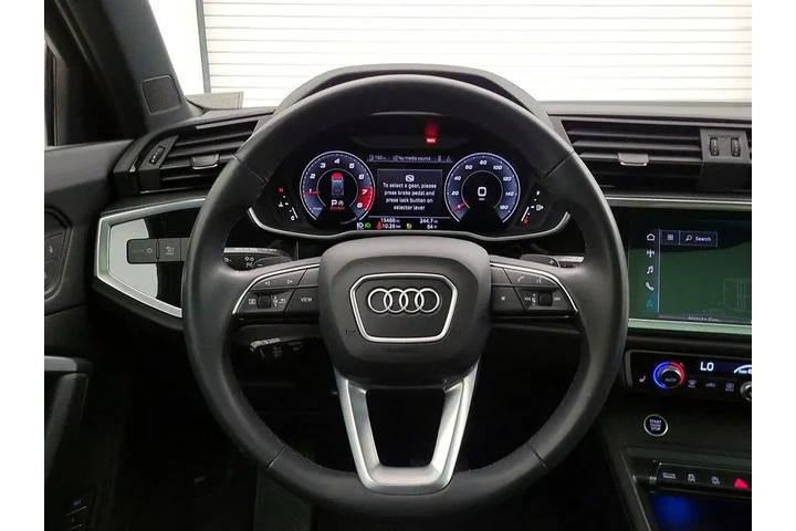$30998 : Audi Q3 2023 AWD quattro S l image 10