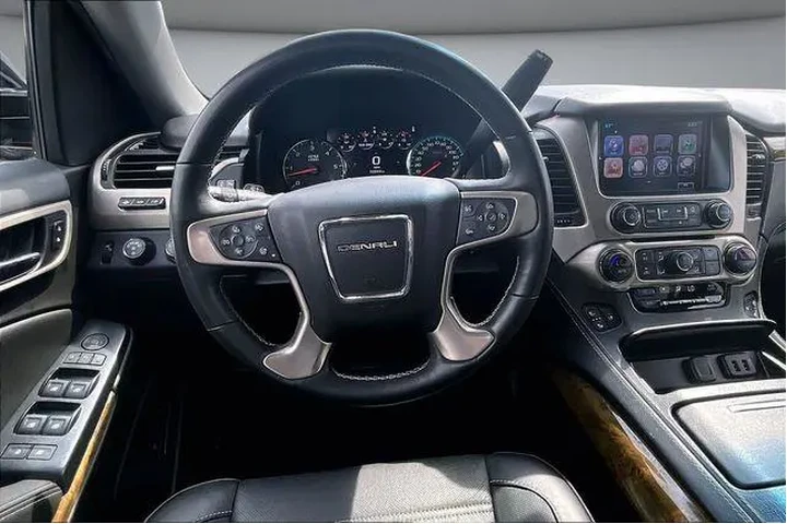 $31000 : GMC Yukon XL 2017 4x4 Denali image 8