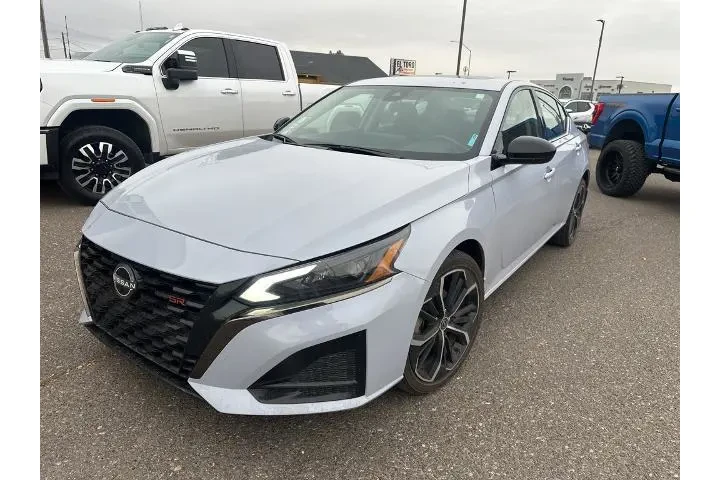 $29999 : Nissan Altima 2024 AWD 2.5 S image 1