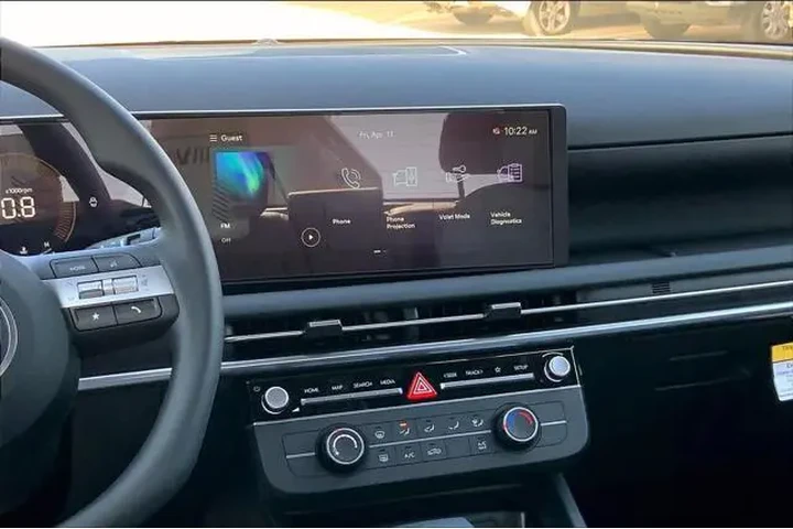 $25727 : Hyundai SANTA CRUZ 2025 SE 4 image 6