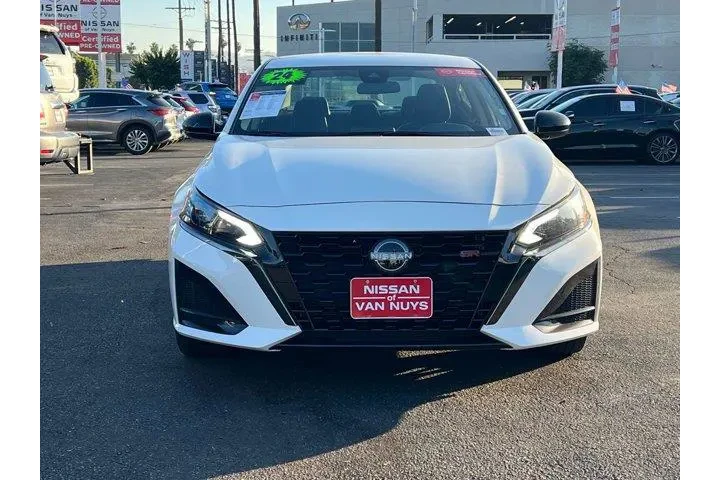 $21998 : Nissan Altima 2024 2.5 SR 4d image 8