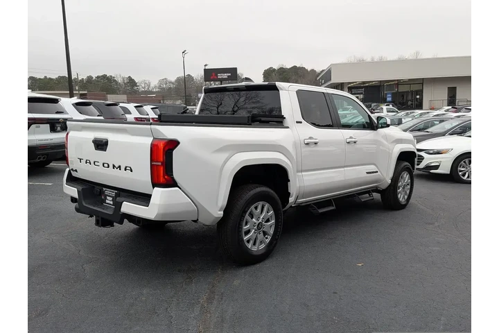 $37797 : Toyota Tacoma 2024 4x4 SR5 4 image 4