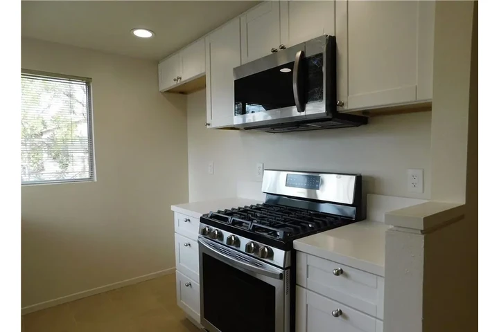$1000 : Adorable condominio de 1 dormi image 3