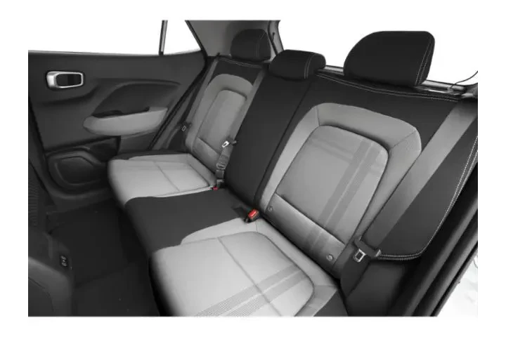 $24221 : Hyundai VENUE 2026 SEL 4dr C image 9