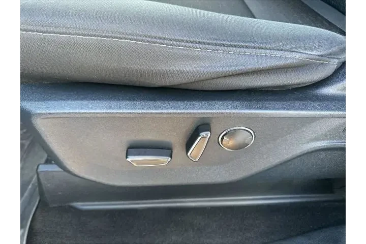 $38999 : Ford F-150 2021 4x4 XLT 4dr image 5