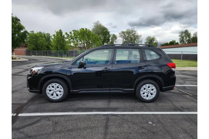 $15700 : 2019 Forester image 6