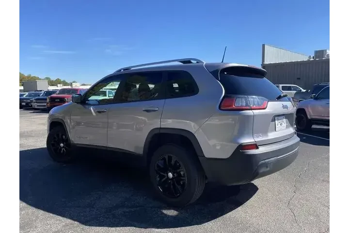 $16999 : Jeep Cherokee 2020 Latitude image 6