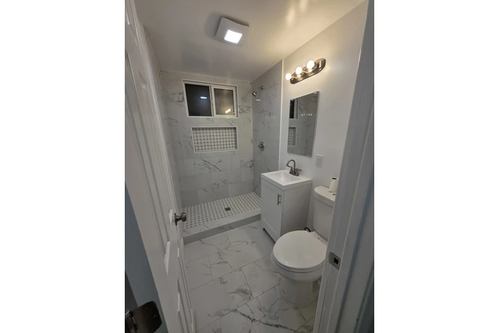 $2300 : Apartamento remodelado! image 6