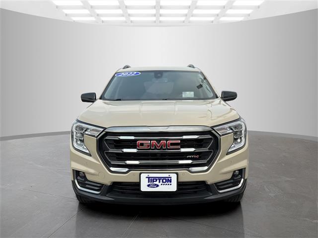 $28977 : Pre-Owned 2022 Terrain AT4 image 2