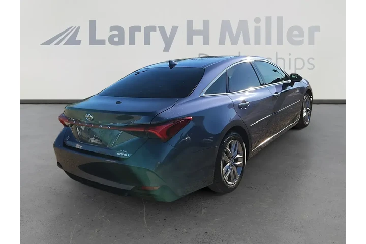Toyota Avalon Hybrid 2020 XL image 5