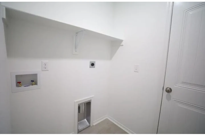 $1600 : Rent image 8