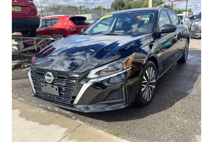$20995 : 2024 Altima 2.5 SV image 4
