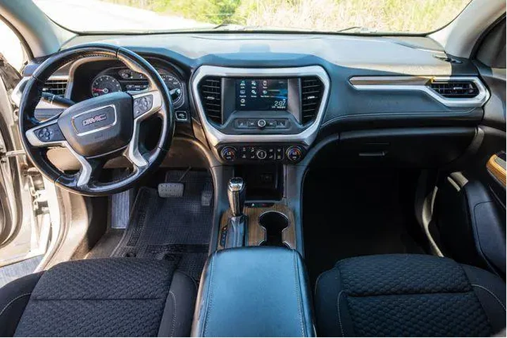 $17717 : GMC Acadia 2019 SLE-1 4dr SU image 6