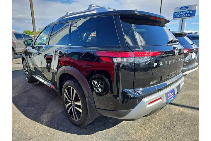 $37699 : Nissan Pathfinder 2024 Plati image 4