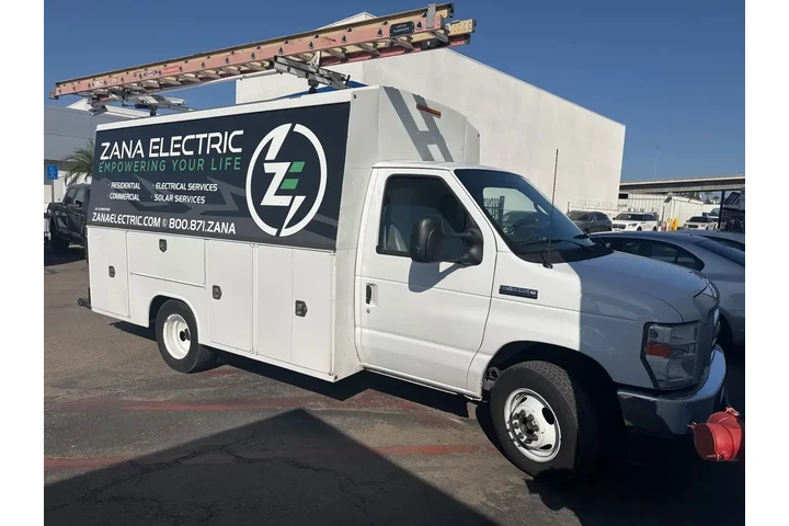 $31300 : Ford E-Series 2022 E-350 SD image 8