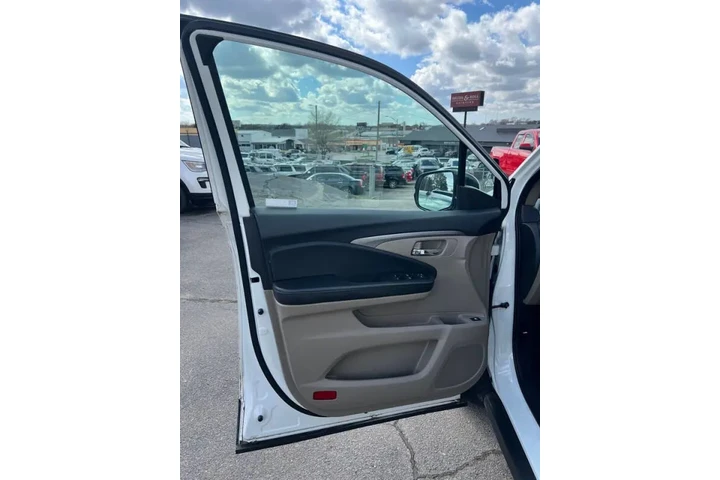 $16000 : 2018 Pilot EX image 8