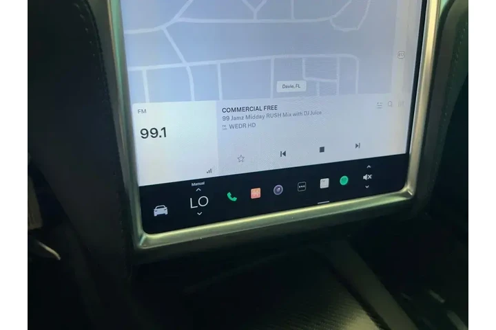 $21231 : Tesla Model X 2018 AWD 75D 4 image 7