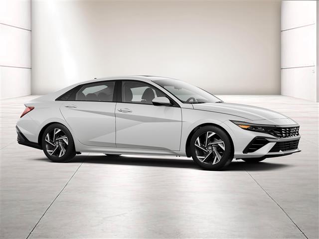 $27555 : New 2024 Hyundai ELANTRA SEL image 10