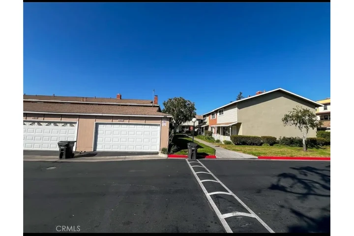 $1200 : RECAMARA EN RENTA image 6