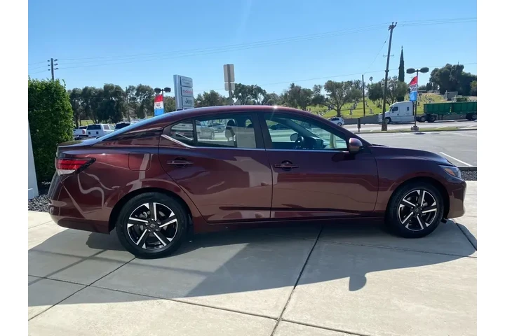 $19488 : Nissan Sentra 2024 SV 4dr Se image 7