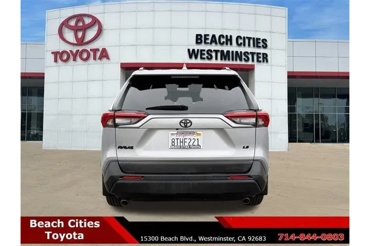 $19997 : Toyota RAV4 2020 LE 4dr SUV image 10