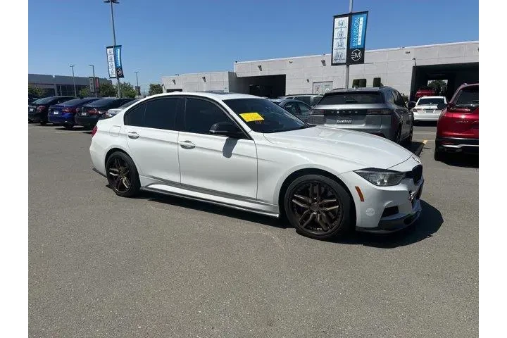 $17998 : BMW 3 Series 2015 AWD 335i x image 2
