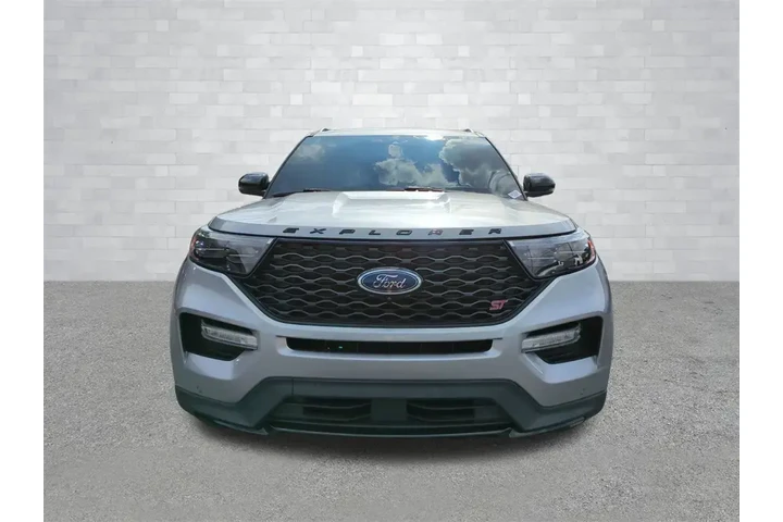 $31577 : Ford Explorer 2021 AWD ST 4d image 9