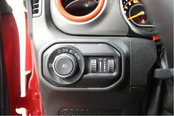 $32915 : Jeep Wrangler Unlimited 2020 image 8