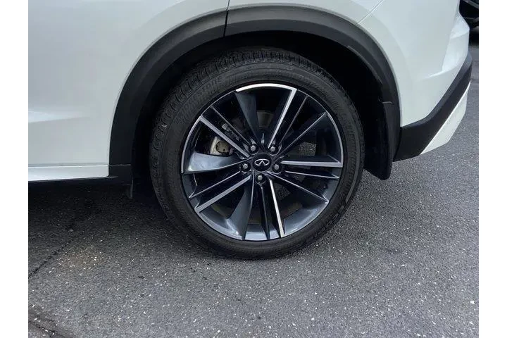 $37926 : INFINITI QX55 2025 AWD Essen image 9