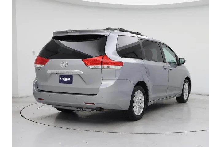 $17998 : Toyota Sienna 2014 AWD XLE 7 image 8