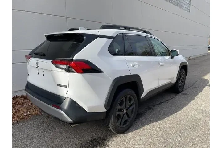 $27375 : Toyota RAV4 2024 AWD Adventu image 7