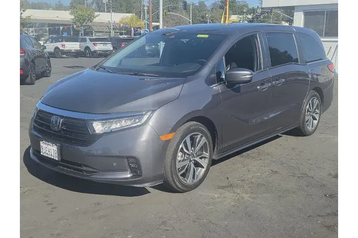 $38950 : Honda Odyssey 2024 Touring 4 image 1