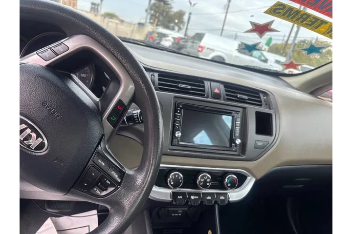 $6999 : 2015 Rio LX image 9