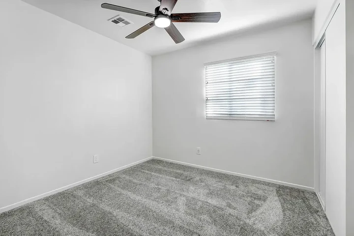 $1200 : Fontana - 3 Recamaras image 7